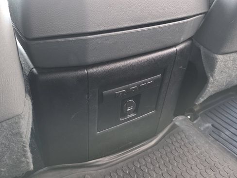 Used 2016 RAM 1500 Lone Star RWD image 28