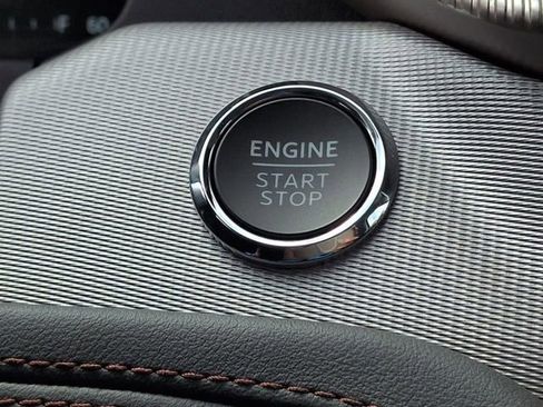 New 2025 Ford Explorer Active image 33