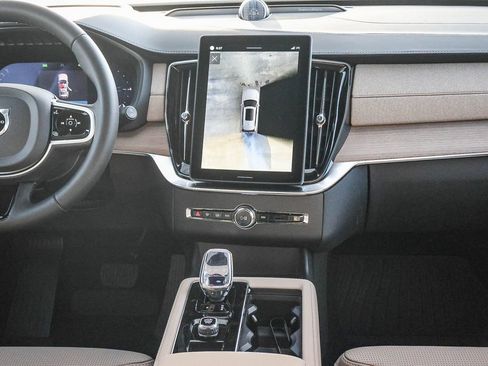 New 2026 Volvo XC90 T8 Ultra w/ Lounge Package image 22