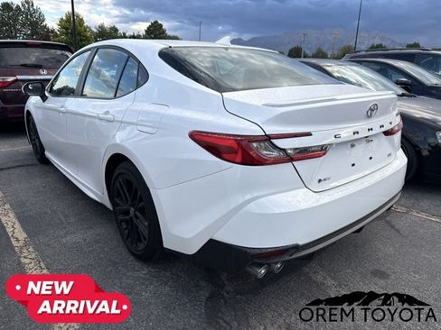Used 2025 Toyota Camry SE w/ Multimedia Upgrade Package FWD image 19