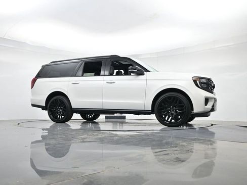 New 2026 Ford Expedition Max Platinum w/ Stealth Performance Package AWD/4WD image 34