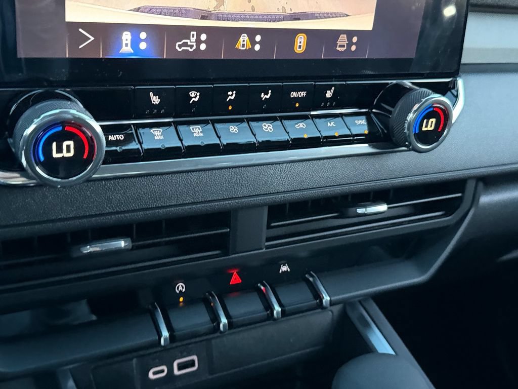 New 2026 Chevrolet Colorado Trail Boss AWD/4WD image 15
