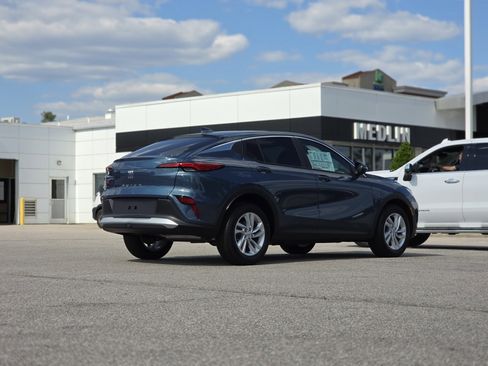 New 2026 Buick Envista Preferred FWD image 7