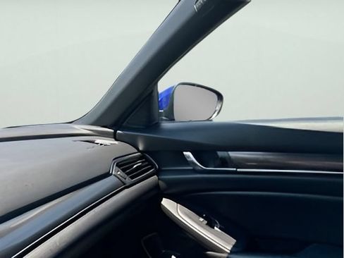 Used 2019 Honda Accord Sport image 13