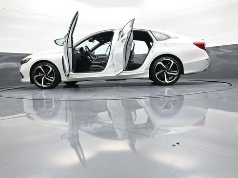 Used 2022 Honda Accord Sport image 48