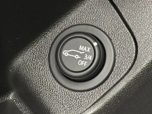 Used 2023 GMC Terrain AT4 w/ Tech Package AWD/4WD image 20