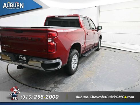 Used 2021 Chevrolet Silverado 1500 LT image 13