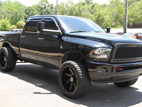 Used 2012 RAM 2500 ST w/ Chrome Appearance Group AWD/4WD image 5