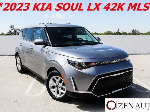 Used 2023 Kia Soul LX w/ Option Group 015 image 1