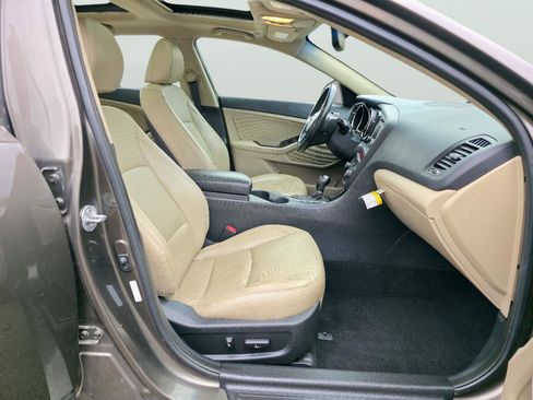 Used 2013 Kia Optima EX w/ Premium Pkg image 13