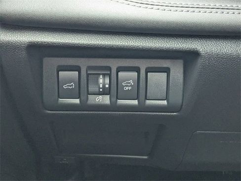 Used 2022 Subaru Outback Touring XT image 22