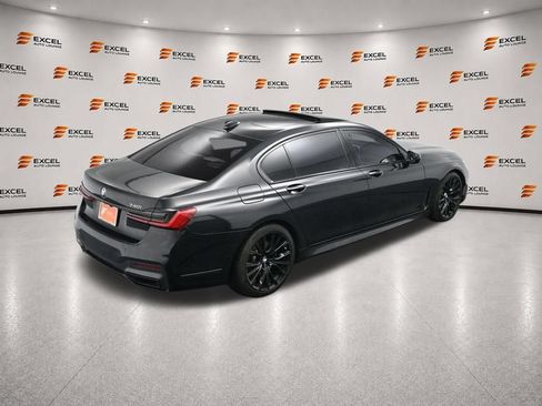 Used 2022 BMW 740i w/ M Sport Package RWD image 66
