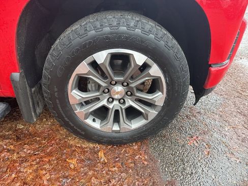 Used 2019 Chevrolet Silverado 1500 RST image 7