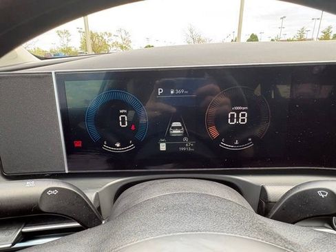 Used 2025 Hyundai Tucson SEL AWD/4WD image 18
