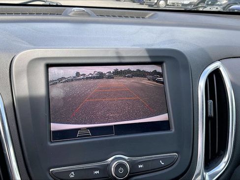 Used 2024 Chevrolet Equinox LT FWD image 21