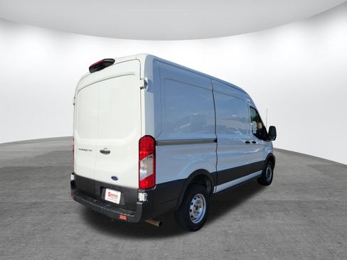 Used 2022 Ford Transit 250 Medium Roof image 16