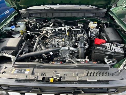 Used 2025 Ford Bronco Outer Banks AWD/4WD image 18