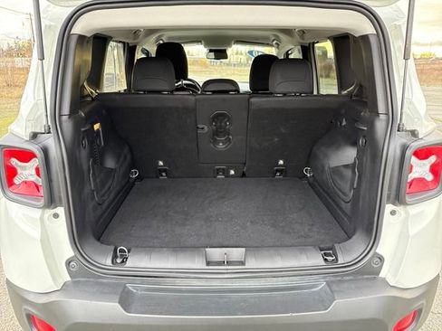 Used 2020 Jeep Renegade Trailhawk w/ Cold Weather Group image 16