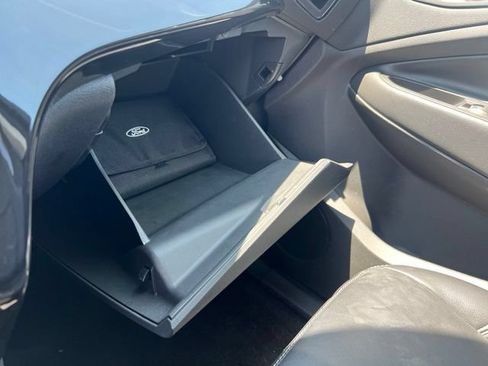 Certified 2019 Ford Escape Titanium AWD/4WD image 20