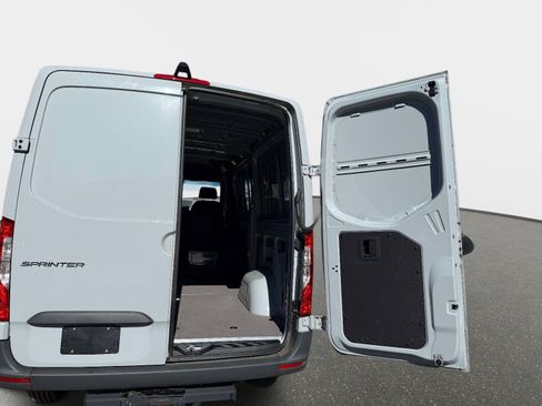 Used 2024 Mercedes-Benz Sprinter 144 Cargo image 13