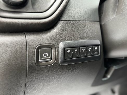 Used 2022 Chevrolet Silverado 3500 W/T w/ Gooseneck/5TH Wheel Package image 13