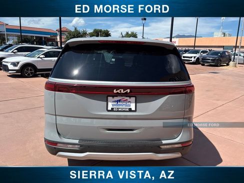 Certified 2023 Kia Carnival EX FWD image 8
