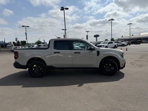 New 2025 Ford Maverick XLT w/ XLT Luxury Package image 4