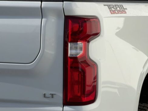 New 2026 Chevrolet Silverado 1500 LT Trail Boss w/ LT Trail Boss Premium Package AWD/4WD image 10