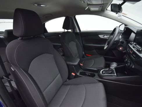 Used 2023 Kia Forte LXS image 17