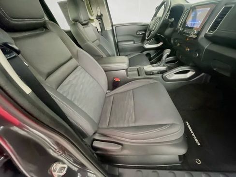 Used 2023 Nissan Frontier SV w/ Technology Package AWD/4WD image 27