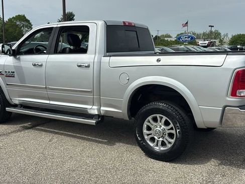 Used 2016 RAM 3500 Laramie w/ Convenience Group AWD/4WD image 5