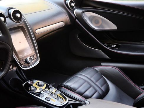 Used 2025 McLaren GTS image 19