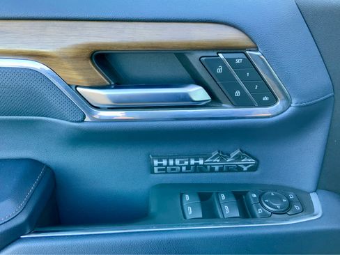 Used 2024 Chevrolet Silverado 1500 High Country w/ Technology Package image 54