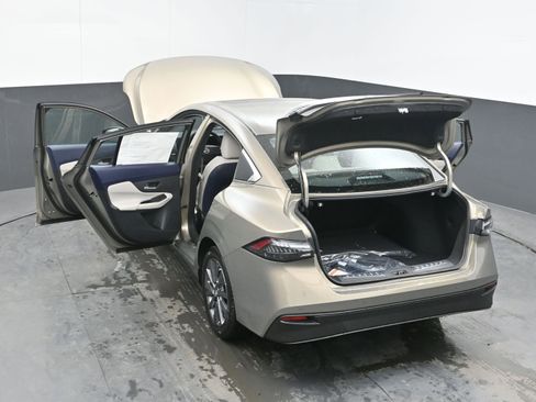 New 2026 Nissan Sentra SL w/ Floor Mat Package FWD image 43
