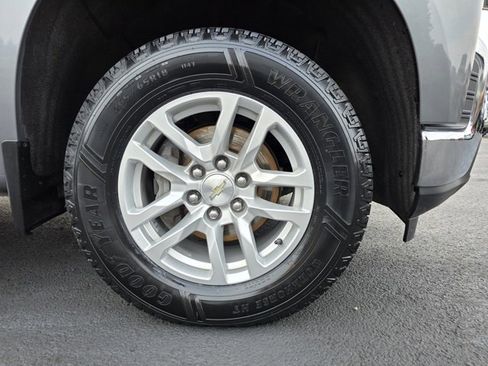 Used 2021 Chevrolet Silverado 1500 LT w/ Z71 Off-Road Package image 11