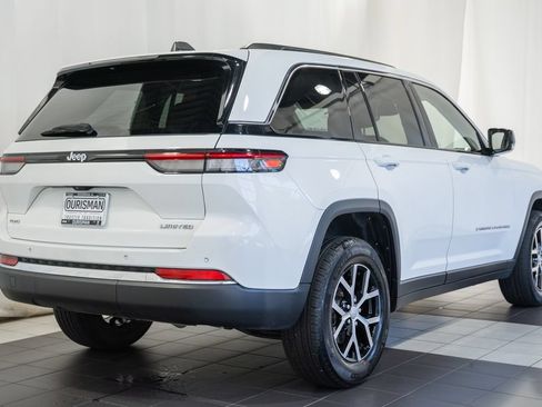 Certified 2023 Jeep Grand Cherokee Limited AWD/4WD image 4