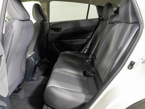 Used 2025 Subaru Crosstrek 2.0i Premium image 36