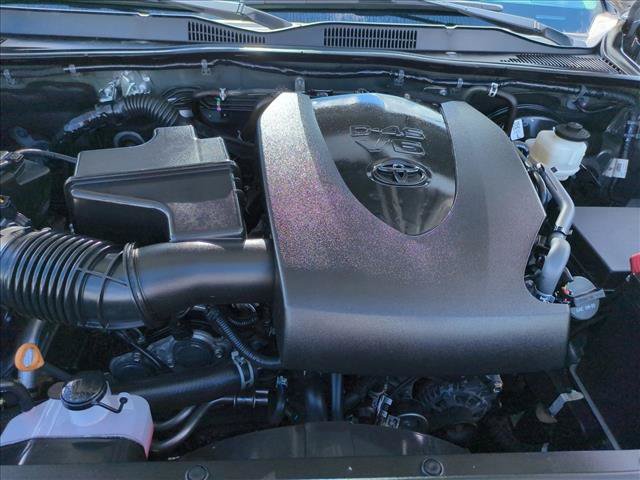 Certified 2023 Toyota Tacoma SR AWD/4WD image 21