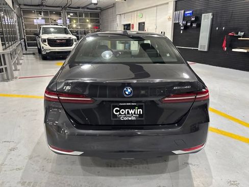 Used 2024 BMW i5 eDrive40i w/ Premium Package RWD image 7