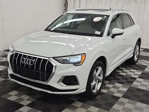 Used 2019 Audi Q3 2.0T Premium image 3