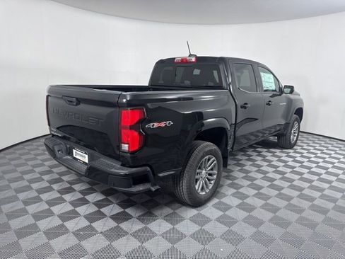 New 2026 Chevrolet Colorado LT w/ LT Convenience Package AWD/4WD image 3