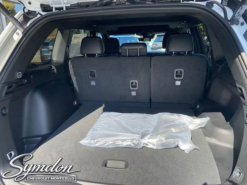 New 2025 Jeep Grand Cherokee Altitude AWD/4WD image 21