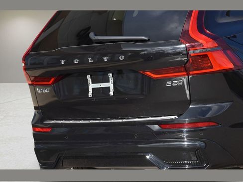 New 2026 Volvo XC60 B5 Ultra w/ Protection Package Premier image 29