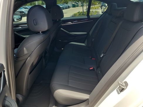 Used 2023 BMW 540i w/ M Sport Package RWD image 13