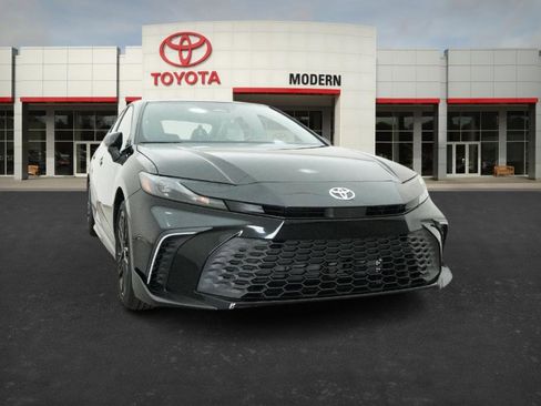 New 2026 Toyota Camry SE image 31