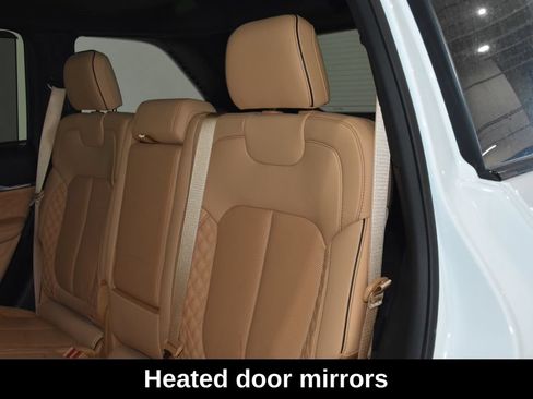Used 2023 Jeep Grand Cherokee Summit AWD/4WD image 34