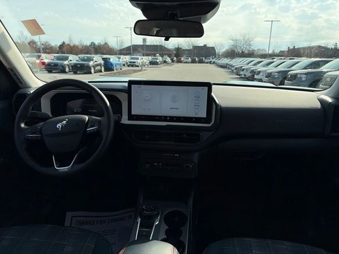 Used 2025 Ford Bronco Sport Heritage w/ Convenience Package image 36