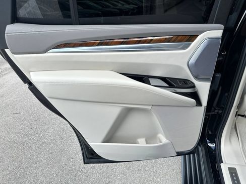 Used 2025 Cadillac Escalade Premium Luxury Platinum w/ LPO, Floor Liner Package AWD/4WD image 35