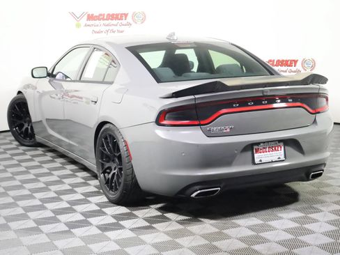 Used 2018 Dodge Charger SXT Plus RWD image 13