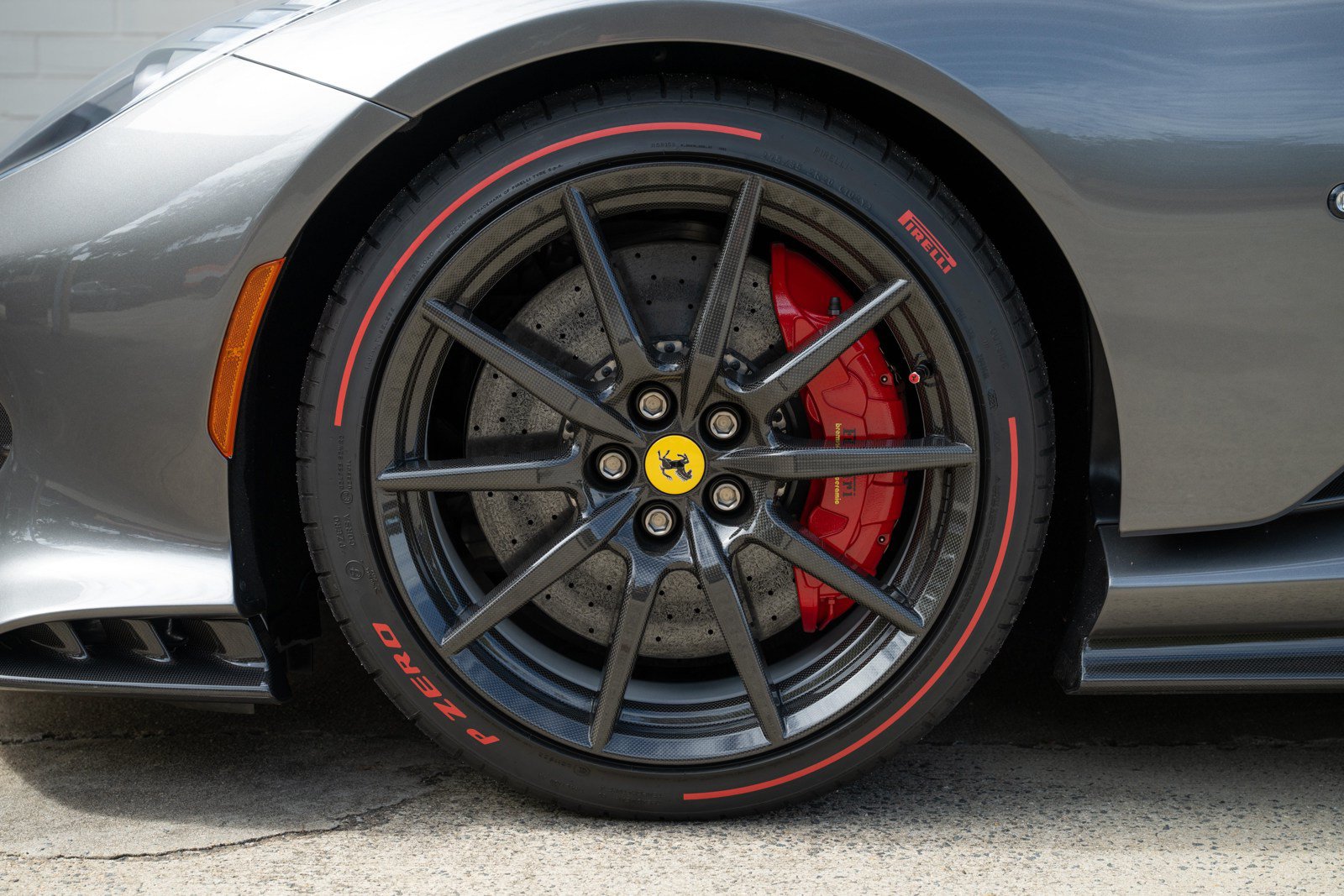 Used 2022 Ferrari 812 Competizione RWD image 20